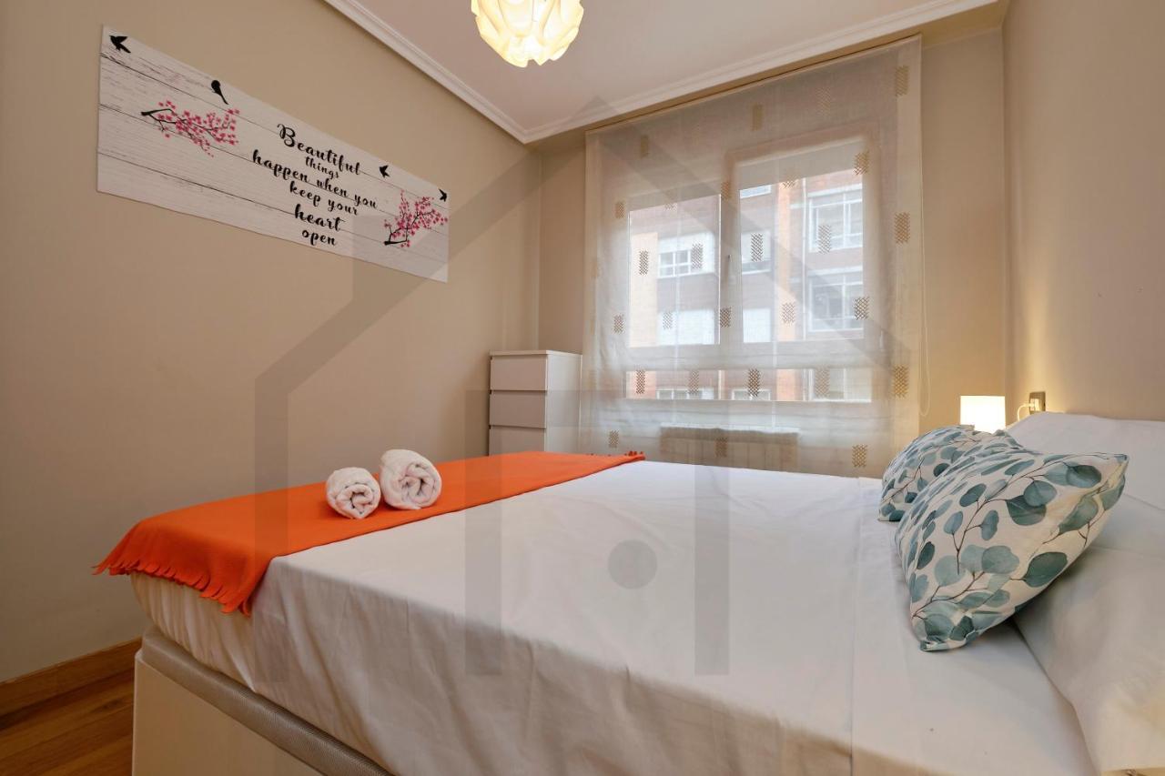 Apartamento Candelaria - Lujo A Un Paso Del Centro Oviedo Exterior photo